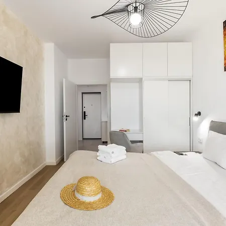 Ravmar In Axxis Nova Apartament